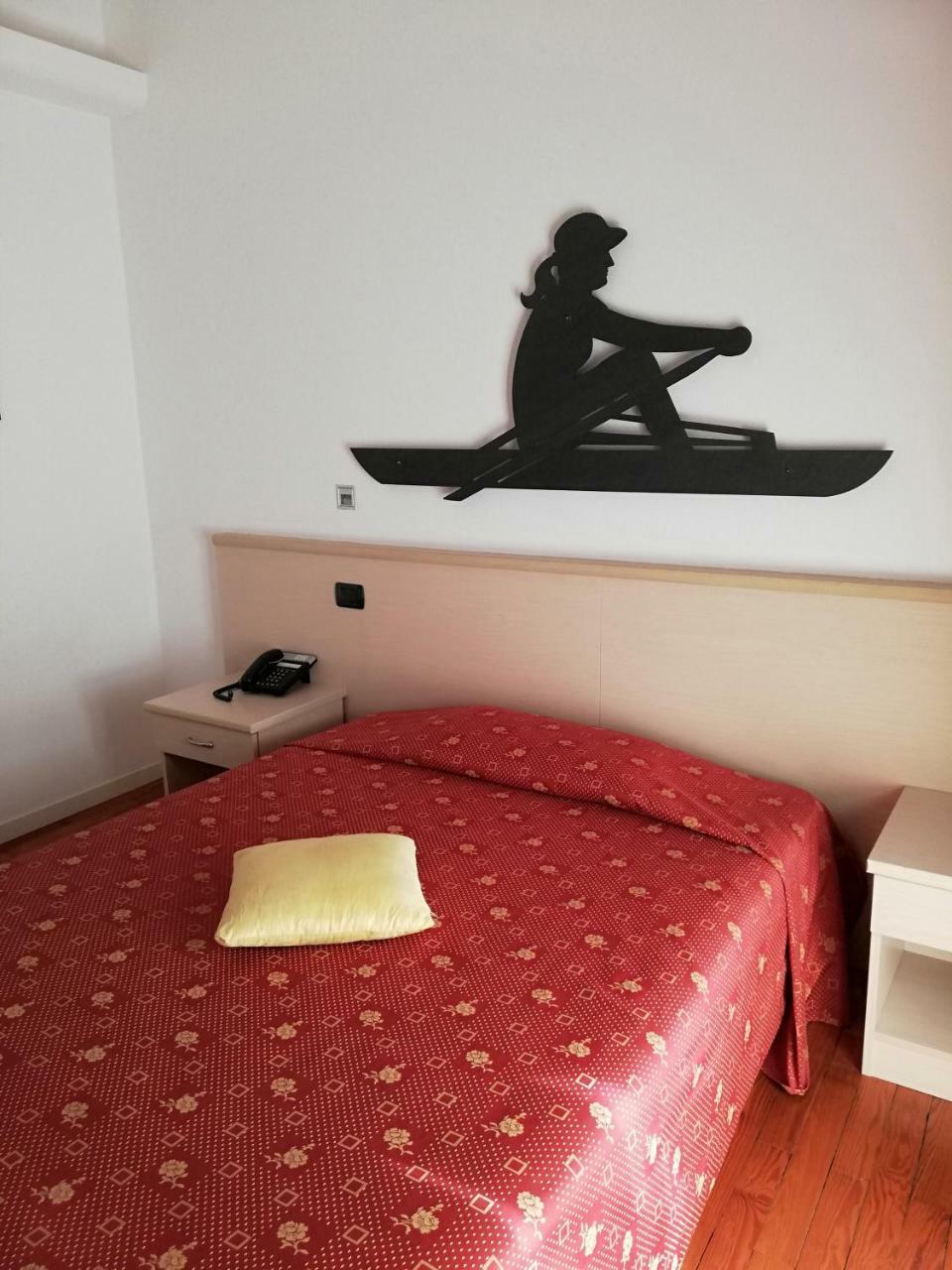 Hotel Fioroni Белладжо Экстерьер фото